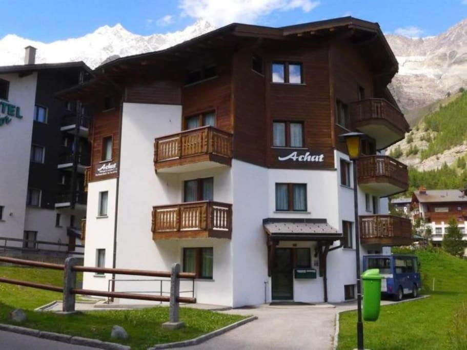 Fewosaasfee - Idealer Standort Im Sommer Und Winter